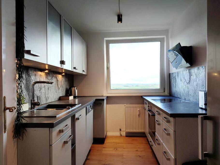Penthouse-Feeling Bei Zdf - Straba Zur Innenstadt Maguncia Exterior foto